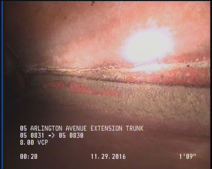 Deposits Attached Grease, 5 %of cross sectional area, from 04 to 08 o'clock, , within 8 inches of joint: YES, Start