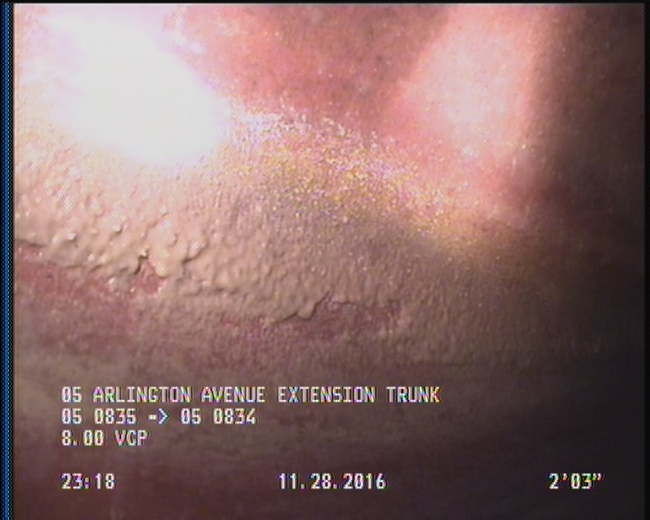 Deposits Attached Grease, 5 %of cross sectional area, from 04 to 08 o'clock, , within 8 inches of joint: YES, Start