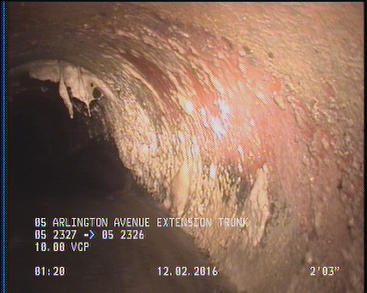 Deposits Attached Grease, 5 %of cross sectional area, from 04 to 08 o'clock, , within 8 inches of joint: YES, Start