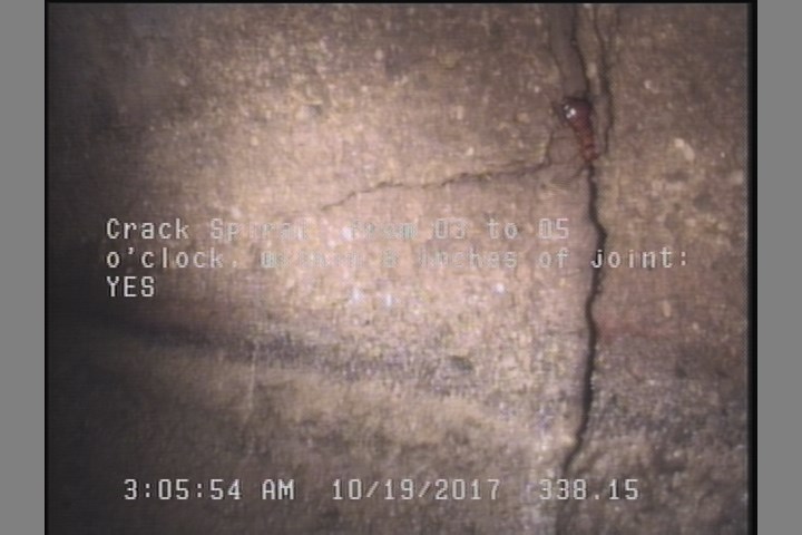 Crack Spiral, from 03 to 05 o'clock, within 8 inches of joint: YES