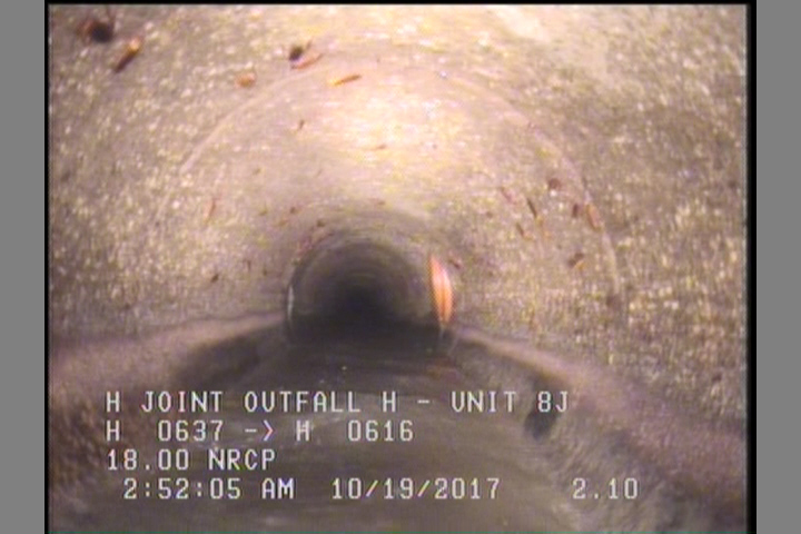 Surface Spalling, from 07 to 05 o'clock, within 8 inches of joint: YES, Start
