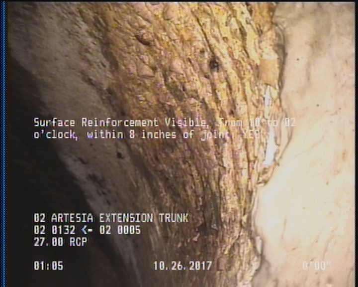 Surface Reinforcement Visible, from 10 to 02 o'clock, within 8 inches of joint: YES