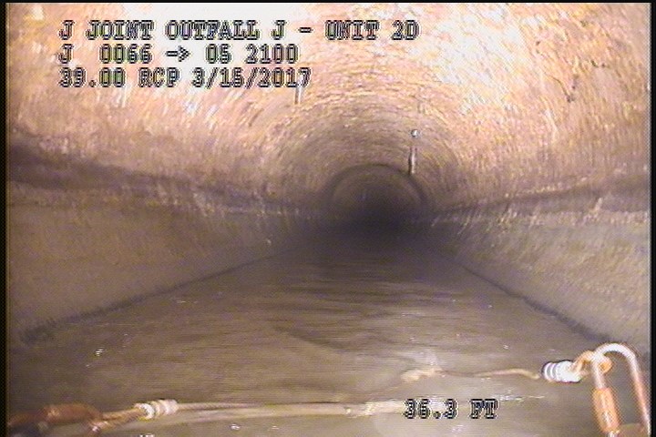 Surface Spalling, from 08 to 04 o'clock, within 8 inches of joint: YES