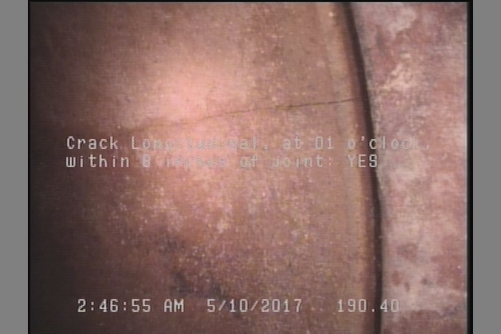 Crack Longitudinal, at 01 o'clock, within 8 inches of joint: YES