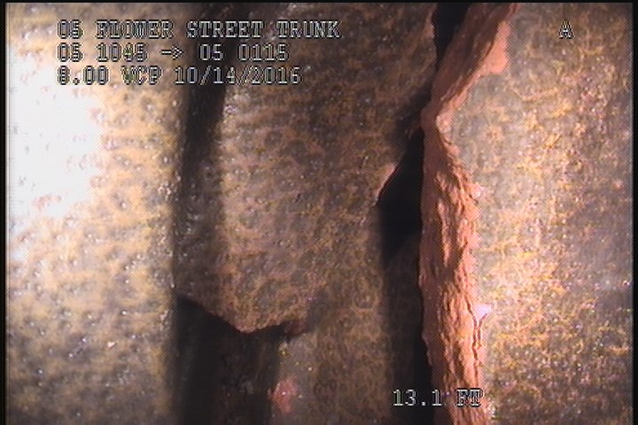 Surface Missing Wall, from 09 to 11 o'clock, within 8 inches of joint: YES - MISSING & BROKEN PIPE