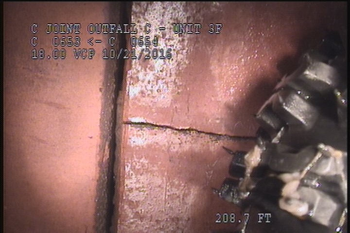 Fracture Multiple, from 11 to 03 o'clock, within 8 inches of joint: YES - POSSIBLY BROKEN