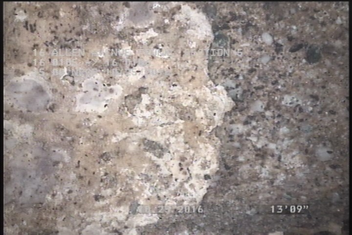 Surface Spalling, from 08 to 04 o'clock, within 8 inches of joint: NO - PEELING COINCRETE SEVERE CAGG ATTACHED