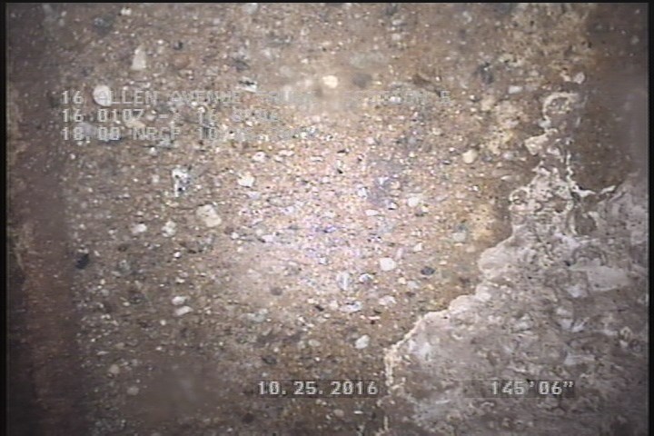 Surface Spalling, from 08 to 04 o'clock, within 8 inches of joint: YES - PEELING CONCRETE