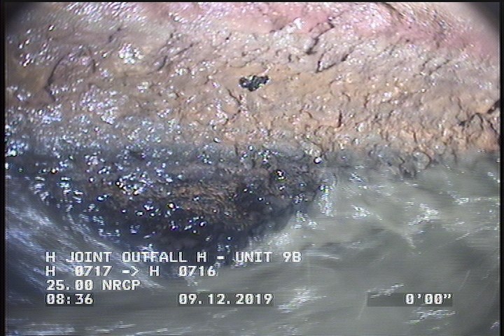 Deposits Attached Grease, 5 %of cross sectional area, from 05 to 07 o'clock, , within 8 inches of joint: YES, Start