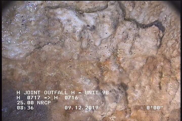 Surface Aggregate Projecting, from 08 to 04 o'clock, within 8 inches of joint: YES, Start