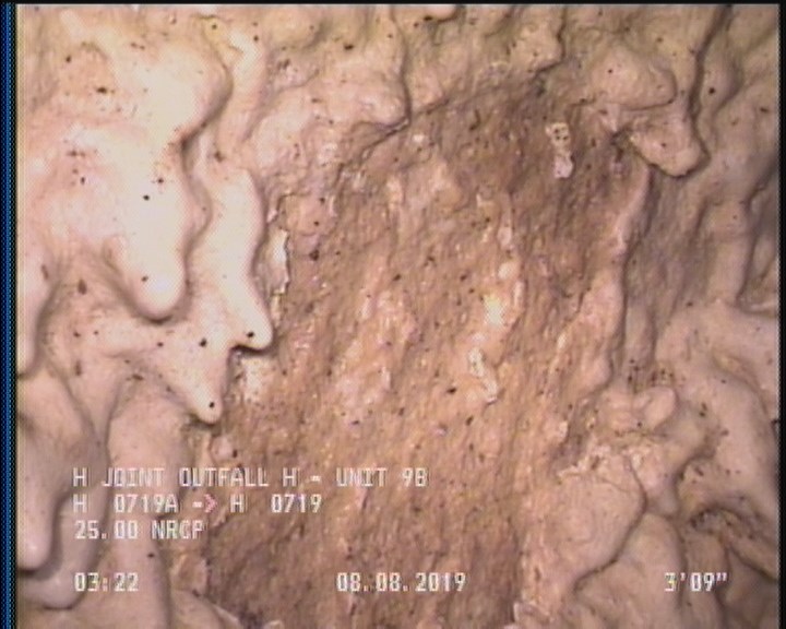 Surface Aggregate Projecting, from 09 to 03 o'clock, within 8 inches of joint: YES, Start