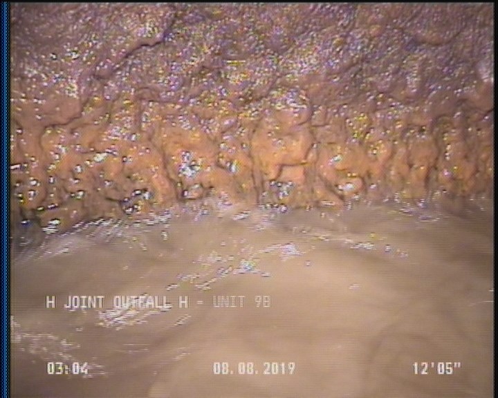 Surface Aggregate Projecting, from 08 to 04 o'clock, within 8 inches of joint: YES, Start