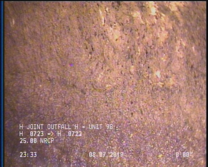 Surface Aggregate Projecting, from 08 to 04 o'clock, within 8 inches of joint: YES, Start