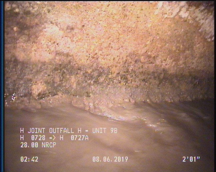 Deposits Attached Grease, 5 %of cross sectional area, from 03 to 09 o'clock, , within 8 inches of joint: YES, Start