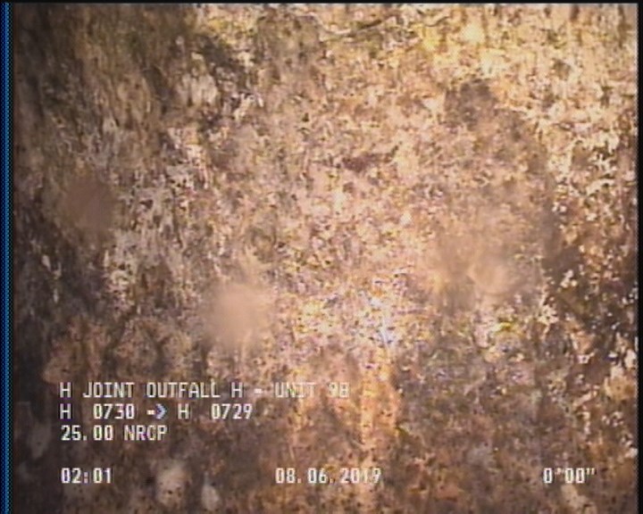 Surface Aggregate Projecting, from 08 to 04 o'clock, within 8 inches of joint: YES, Start