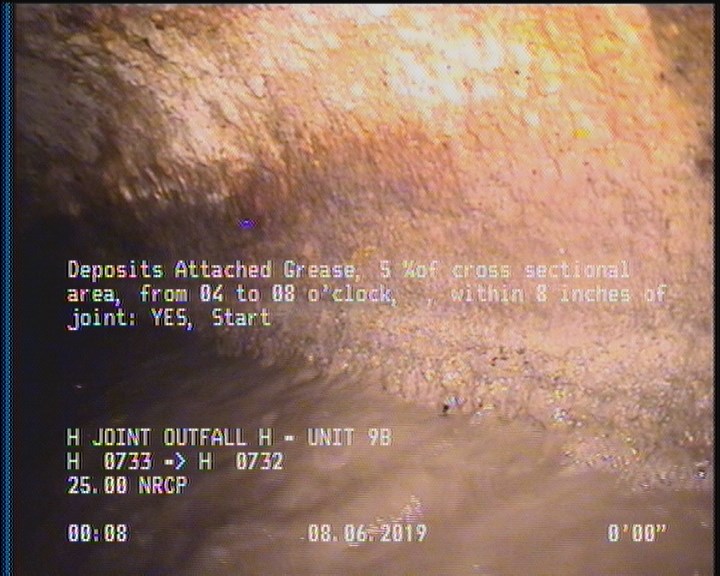 Deposits Attached Grease, 5 %of cross sectional area, from 04 to 08 o'clock, , within 8 inches of joint: YES, Start