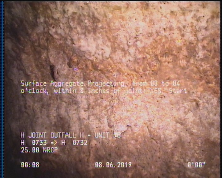 Surface Aggregate Projecting, from 08 to 04 o'clock, within 8 inches of joint: YES, Start