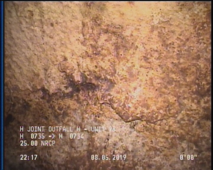 Surface Spalling, from 08 to 04 o'clock, within 8 inches of joint: YES, Start