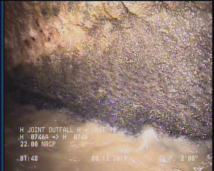 Deposits Attached Grease, 5 %of cross sectional area, from 04 to 08 o'clock, , within 8 inches of joint: YES, Start