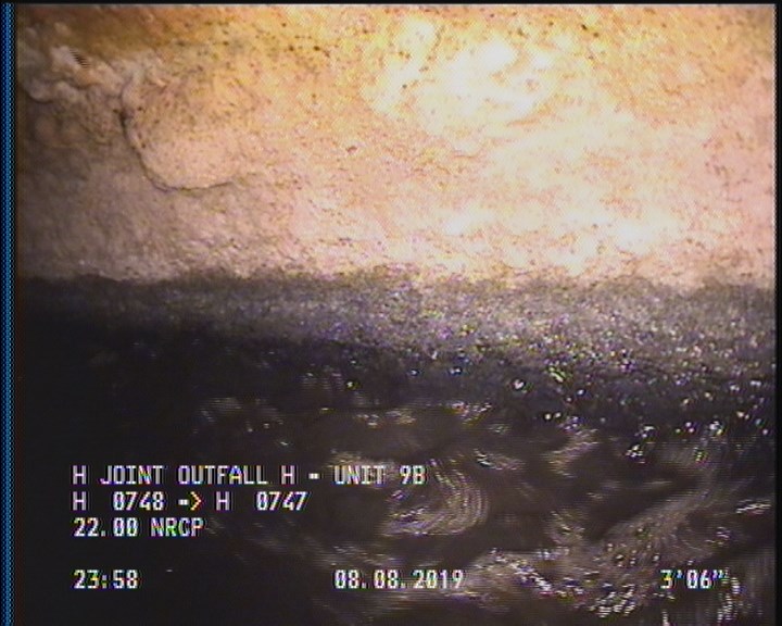 Deposits Attached Grease, 5 %of cross sectional area, from 04 to 08 o'clock, , within 8 inches of joint: YES, Start