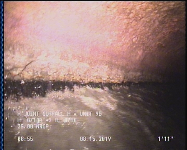 Deposits Attached Grease, 5 %of cross sectional area, from 04 to 08 o'clock, , within 8 inches of joint: YES, Start