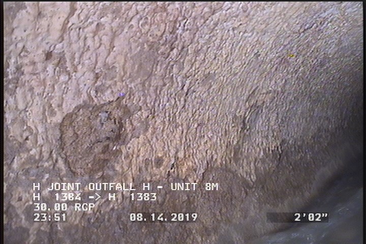 Surface Aggregate Projecting, from 08 to 04 o'clock, within 8 inches of joint: YES, Start