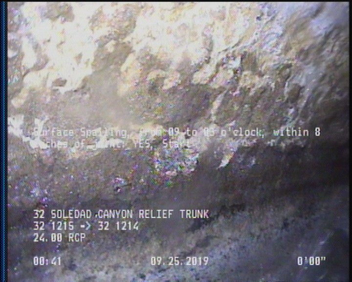 Surface Spalling, from 09 to 03 o'clock, within 8 inches of joint: YES, Start
