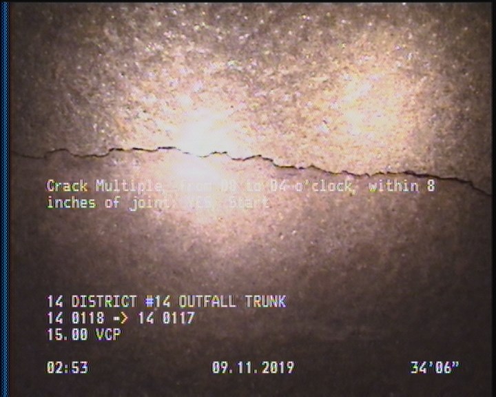 Crack Multiple, from 08 to 04 o'clock, within 8 inches of joint: YES, Start