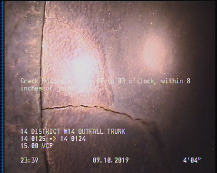 Crack Multiple, from 09 to 03 o'clock, within 8 inches of joint: YES
