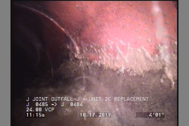 Deposits Attached Grease, 5 %of cross sectional area, from 04 to 08 o'clock, , within 8 inches of joint: YES, Start