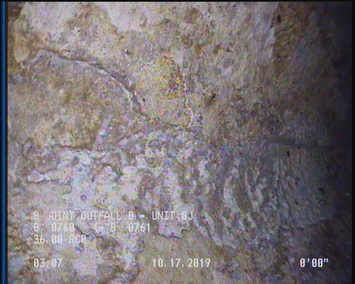 Surface Spalling, from 09 to 03 o'clock, within 8 inches of joint: YES