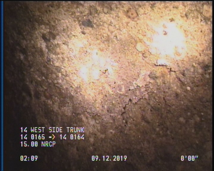 Surface Spalling, from 08 to 04 o'clock, within 8 inches of joint: YES, Start