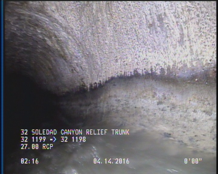 Deposits Attached Grease, 5 %of cross sectional area, from 04 to 08 o'clock, , within 8 inches of joint: YES, Start