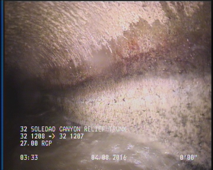 Deposits Attached Grease, 5 %of cross sectional area, from 04 to 08 o'clock, , within 8 inches of joint: YES, Start