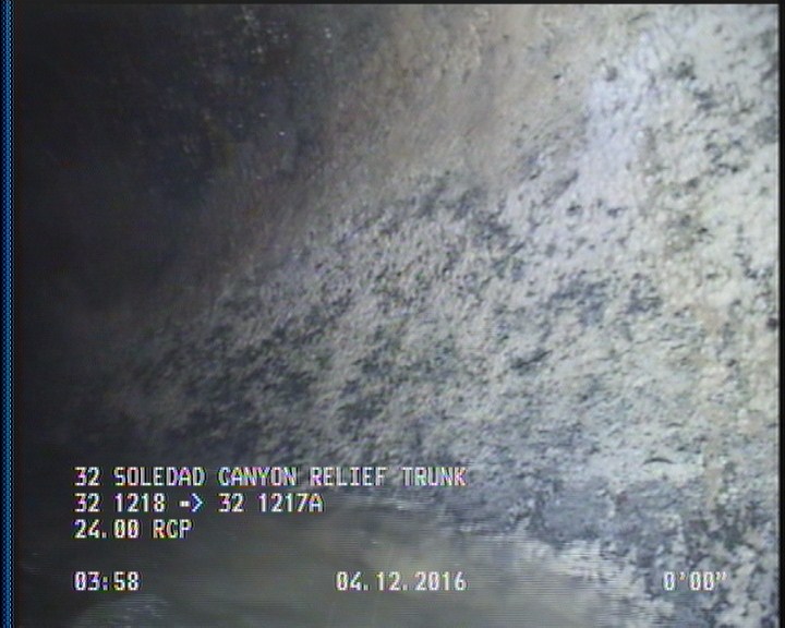 Deposits Attached Grease, 5 %of cross sectional area, from 03 to 09 o'clock, , within 8 inches of joint: YES, Start