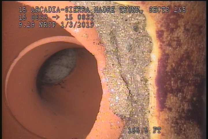 Tap Break-In Capped, at 01 o'clock, -, within 8 inches of joint: NO, 2"