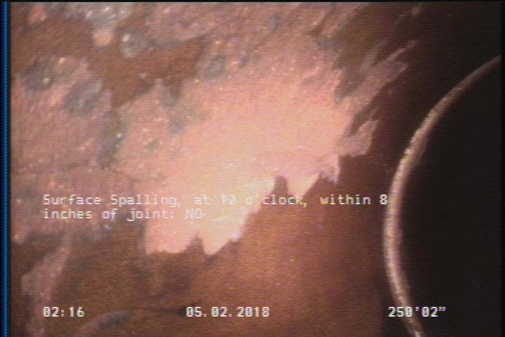 Surface Spalling, at 12 o'clock, within 8 inches of joint: NO