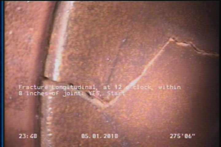 Fracture Longitudinal, at 12 o'clock, within 8 inches of joint: YES, Start