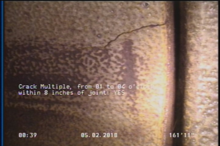 Crack Multiple, from 01 to 04 o'clock, within 8 inches of joint: YES