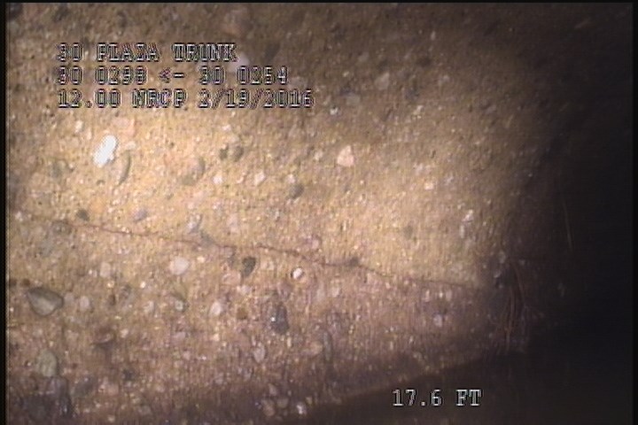 Crack Circumferential, from 09 to 10 o'clock, within 8 inches of joint: YES