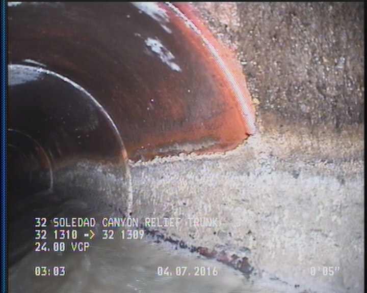 Deposits Attached Grease, 5 %of cross sectional area, from 04 to 08 o'clock, , within 8 inches of joint: YES, Start