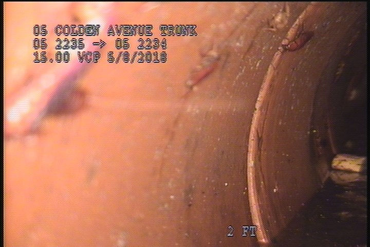 Surface Spalling, from 08 to 04 o'clock, within 8 inches of joint: YES