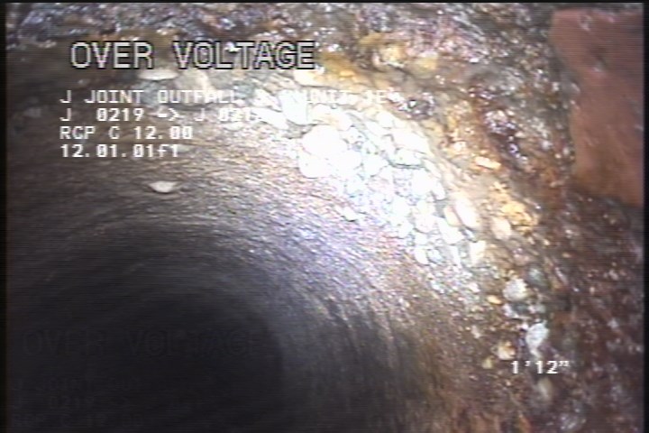 Surface Aggregate Visible, from 11 to 02 o'clock, within 8 inches of joint: YES