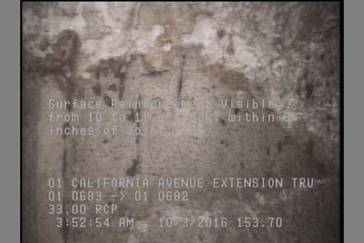 Surface Reinforcement Visible, from 10 to 11 o'clock, within 8 inches of joint: YES