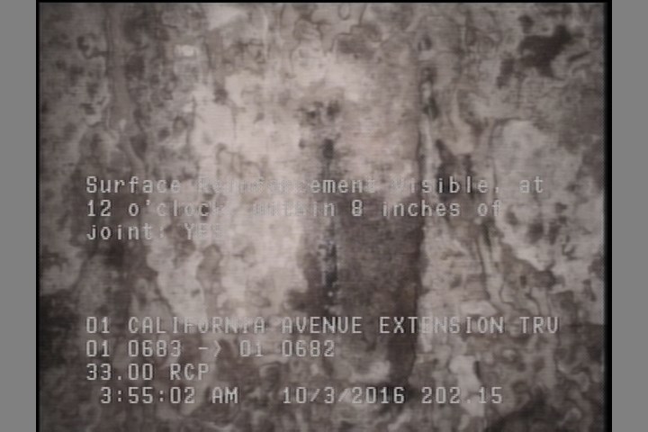 Surface Reinforcement Visible, at 12 o'clock, within 8 inches of joint: YES