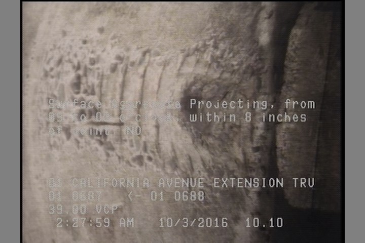 Surface Aggregate Projecting, from 09 to 03 o'clock, within 8 inches of joint: NO