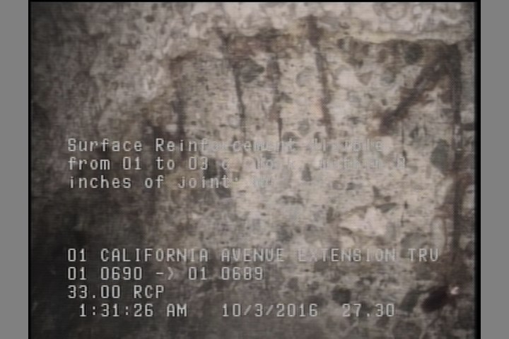 Surface Reinforcement Visible, from 01 to 03 o'clock, within 8 inches of joint: NO