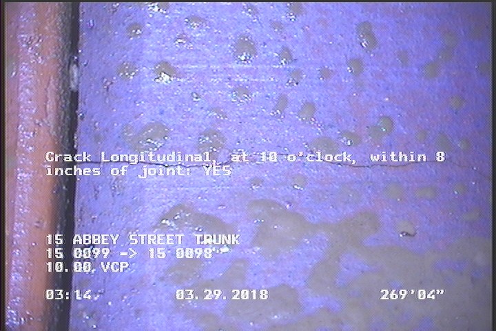 Crack Longitudinal, at 10 o'clock, within 8 inches of joint: YES