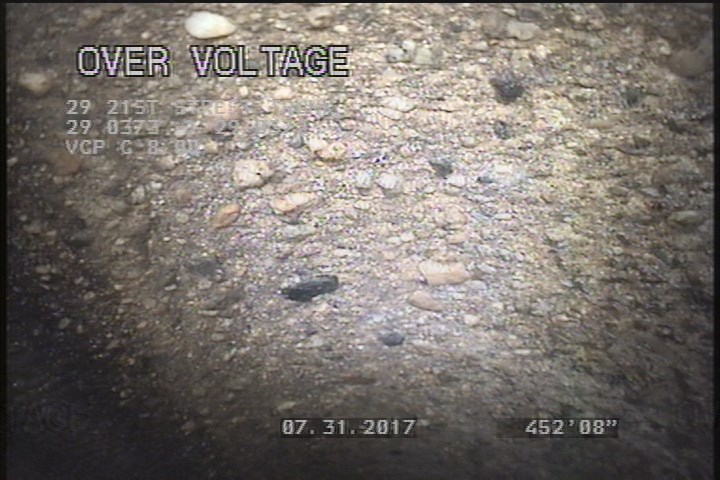 Surface Aggregate Projecting, from 08 to 04 o'clock, within 8 inches of joint: NO - SEVERE AGG
