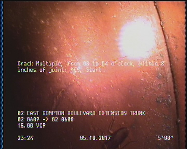 Crack Multiple, from 08 to 04 o'clock, within 8 inches of joint: YES, Start